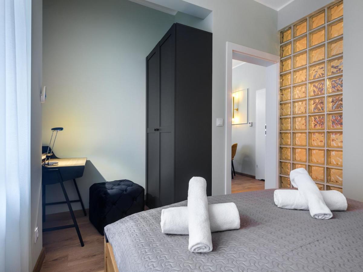 Tyzenhauz Apartments Pawia Street كراكوفيا المظهر الخارجي الصورة